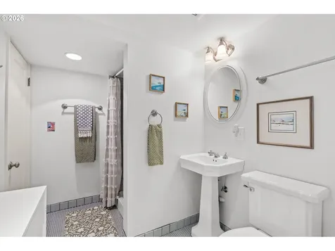 6544 SE 36th Avenue Portland OR 97202
