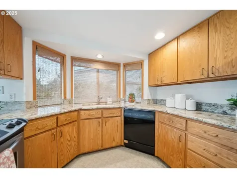 2336 NE 151st Avenue Portland OR 97230