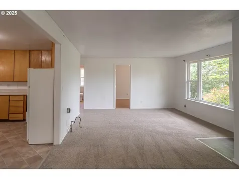 731 NE Casper Street Roseburg OR 97470