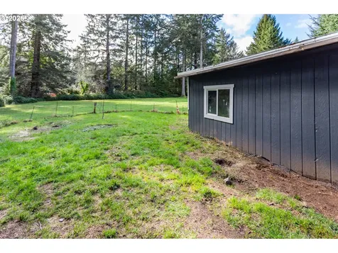 5170 Grand Avenue Florence OR 97439