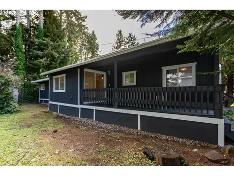 5170 Grand Avenue Florence OR 97439
