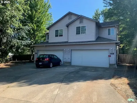 160/162 Victoria Court Roseburg OR 97471