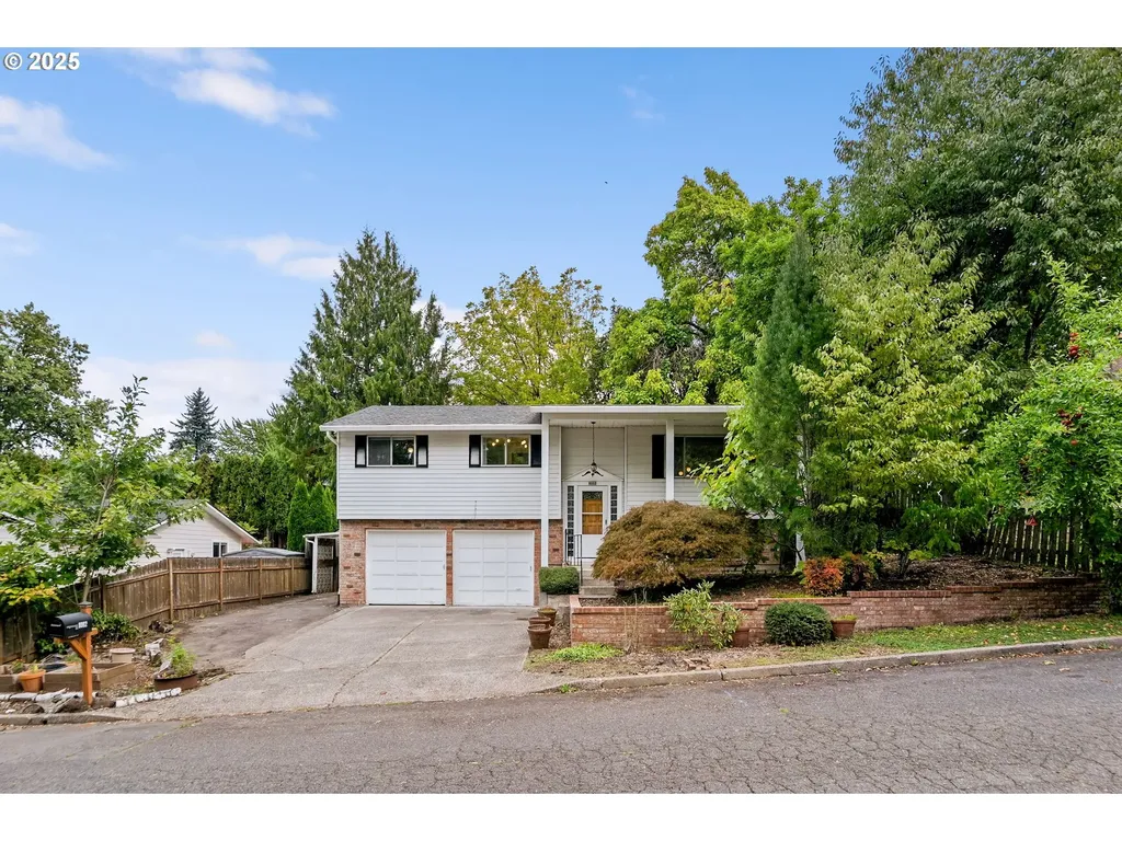 8002 SE 104th Avenue Portland OR 97266