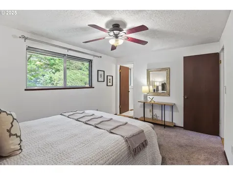 8002 SE 104th Avenue Portland OR 97266