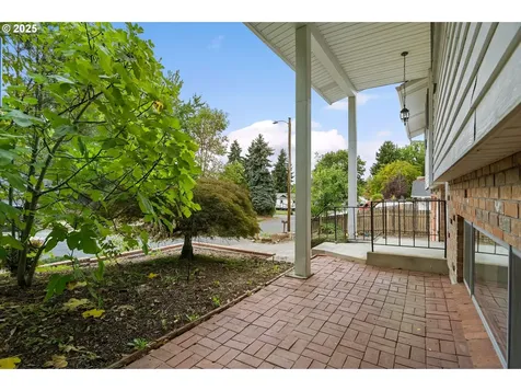 8002 SE 104th Avenue Portland OR 97266