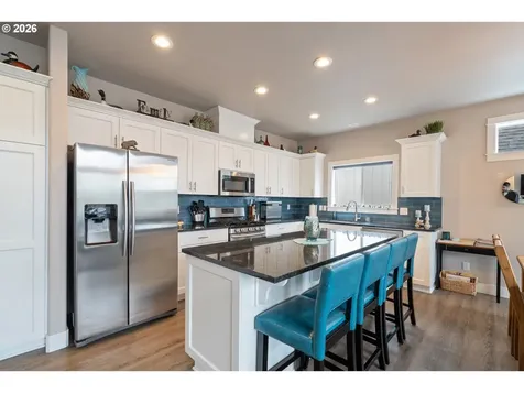 325 N Juniper Court Rockaway Beach OR 97136