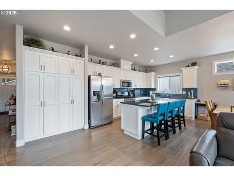 325 N Juniper Court Rockaway Beach OR 97136