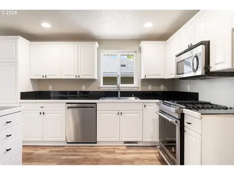 8014 NE 38th Avenue Vancouver WA 98665