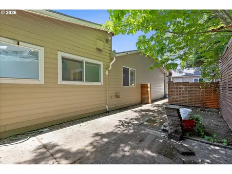 2750 NE Harney Drive Newport OR 97365