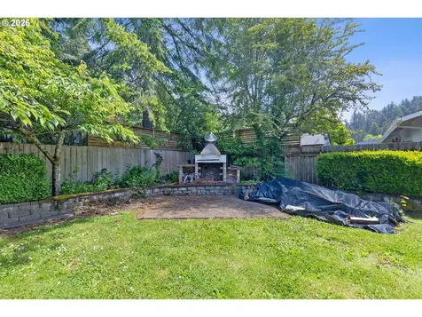 2750 NE Harney Drive Newport OR 97365