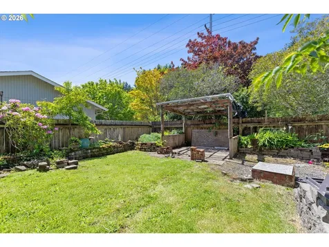 2750 NE Harney Drive Newport OR 97365