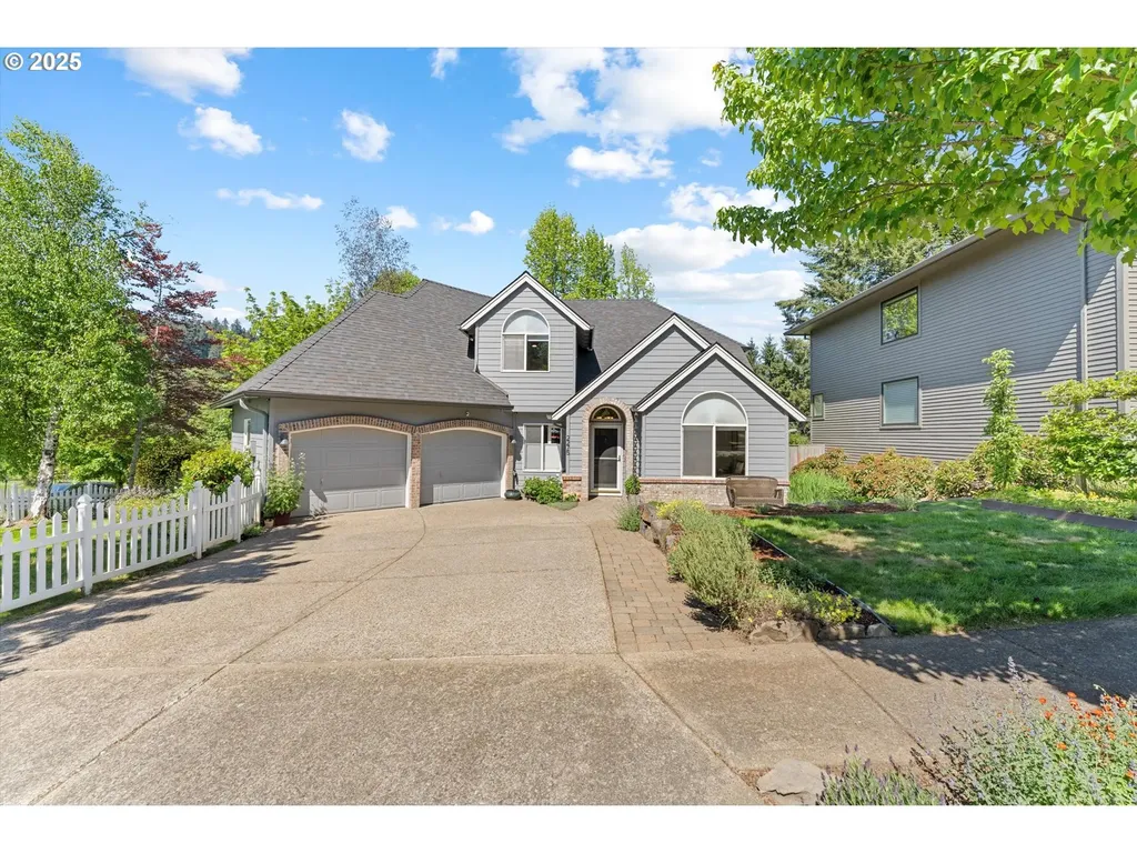 2275 River Heights Circle West Linn OR 97068