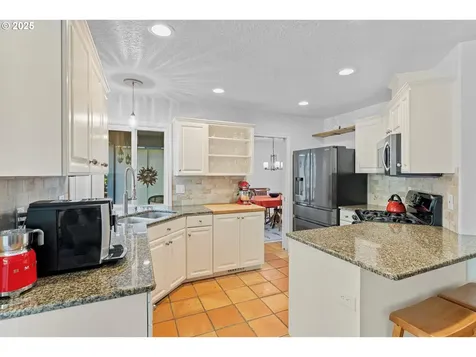 2275 River Heights Circle West Linn OR 97068