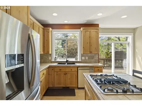 623 SW 5th Street Dundee OR 97115