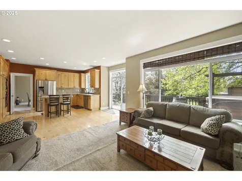 623 SW 5th Street Dundee OR 97115