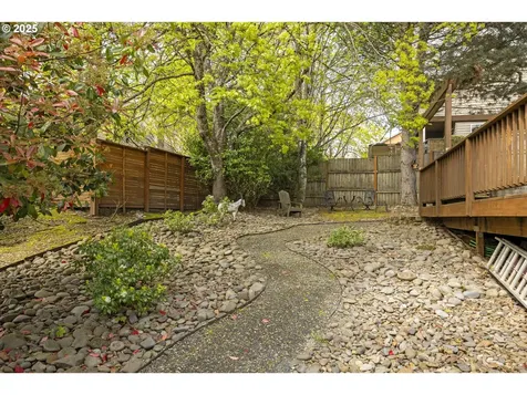 623 SW 5th Street Dundee OR 97115