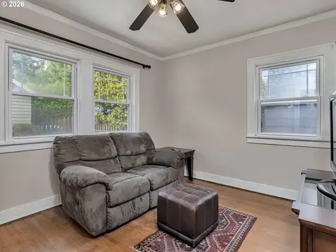 3947 SE Stark Street Portland OR 97035