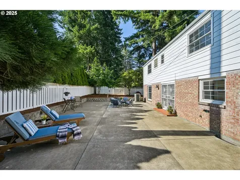 11130 SE Main Street Portland OR 97216