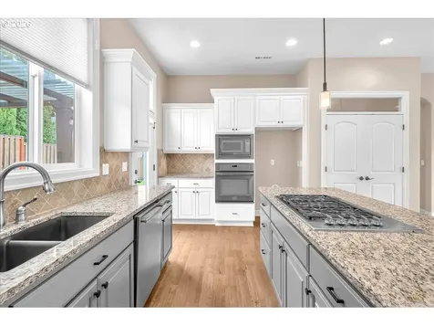 10851 NW Claire Court Portland OR 97229