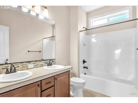 10851 NW Claire Court Portland OR 97229