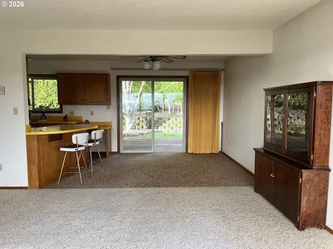 1212 Private Drive Coquille OR 97423