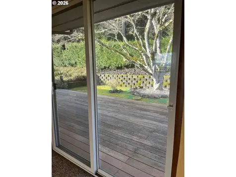 1212 Private Drive Coquille OR 97423