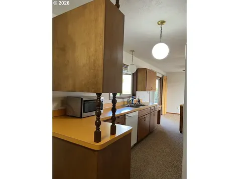 1212 Private Drive Coquille OR 97423