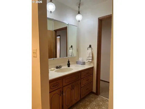 1212 Private Drive Coquille OR 97423