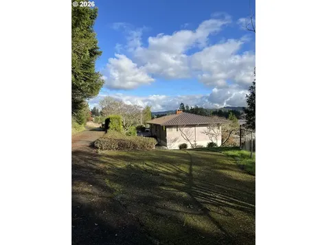 1212 Private Drive Coquille OR 97423