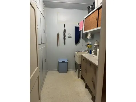 1212 Private Drive Coquille OR 97423