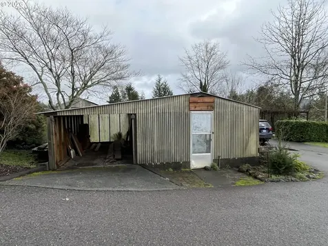 1212 Private Drive Coquille OR 97423
