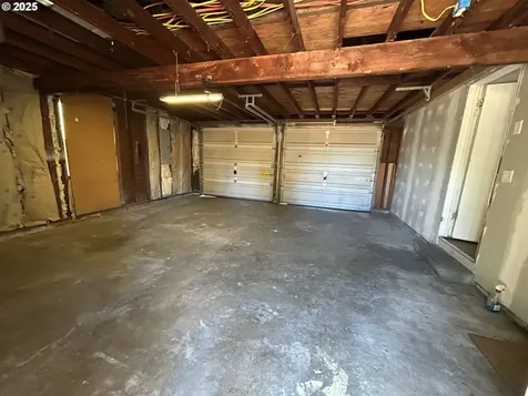 1090 Echo Hollow Road Eugene OR 97402