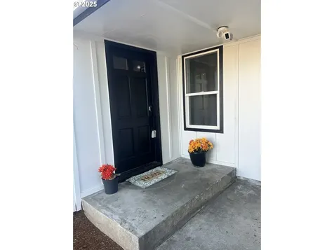 1090 Echo Hollow Road Eugene OR 97402