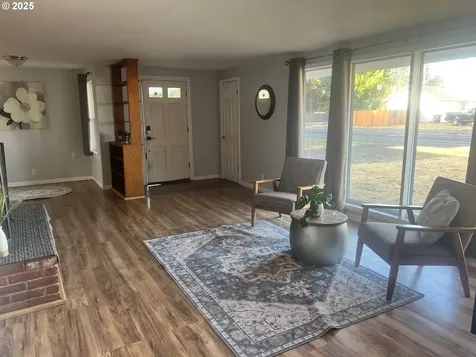 1090 Echo Hollow Road Eugene OR 97402