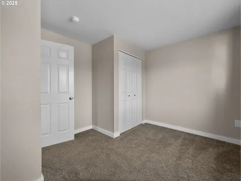 41088 SE Kitzmiller Road Eagle Creek OR 97022