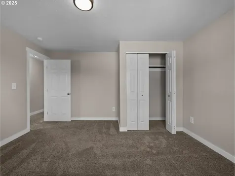 41088 SE Kitzmiller Road Eagle Creek OR 97022