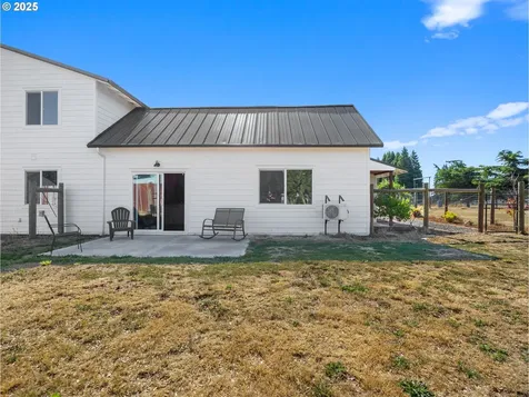 41088 SE Kitzmiller Road Eagle Creek OR 97022