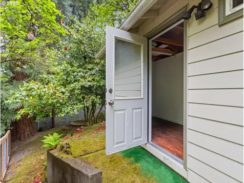 934 SW Cheltenham Street Portland OR 97239