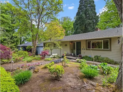 934 SW Cheltenham Street Portland OR 97239
