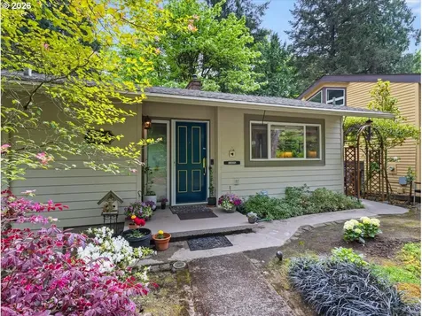 934 SW Cheltenham Street Portland OR 97239