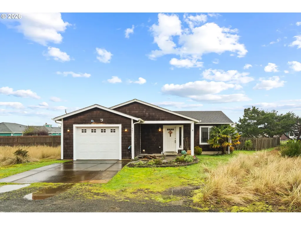 901 344th Street Ocean Park WA 98640