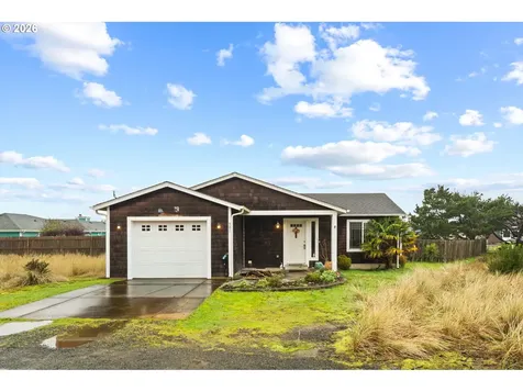 901 344th Street Ocean Park WA 98640