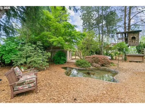 2117 C Street Forest Grove OR 97116