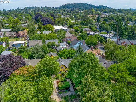 436 SE 44th Avenue Portland OR 97215