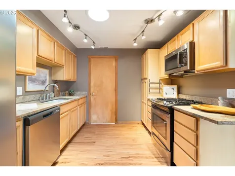 13532 SE Foster Place Portland OR 97236