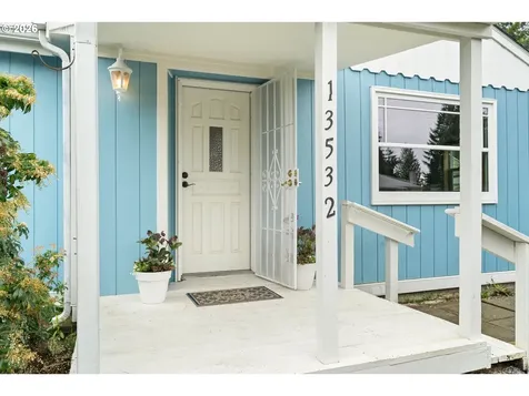 13532 SE Foster Place Portland OR 97236