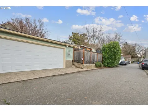 3962 SE Oak Street Portland OR 97214