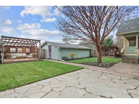 3962 SE Oak Street Portland OR 97214