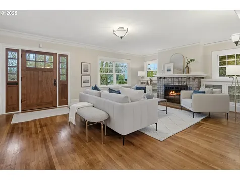 3962 SE Oak Street Portland OR 97214