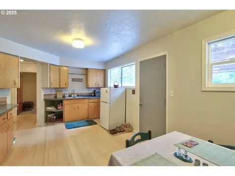 580 NE 69th Avenue Hillsboro OR 97124